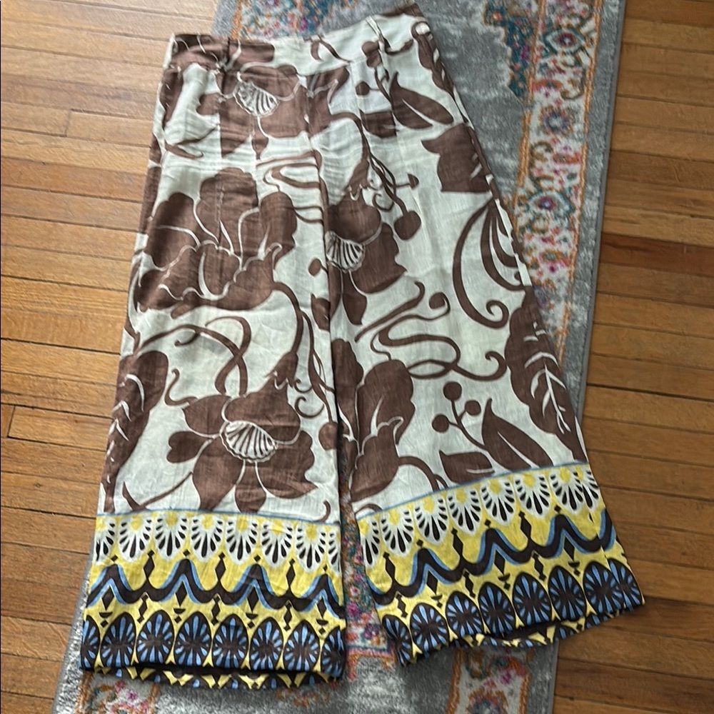 Elie Tahari Brown and Cream Floral Pants - Picture 2 of 10